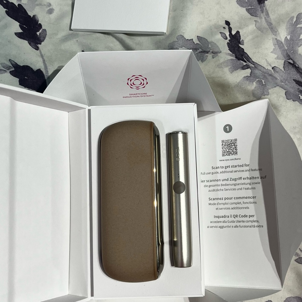 IQOS ILLUMA Sleek Silver and Brown Device with Case